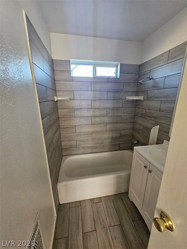 709 N 11th Street, Las Vegas, NV 89101 - #2