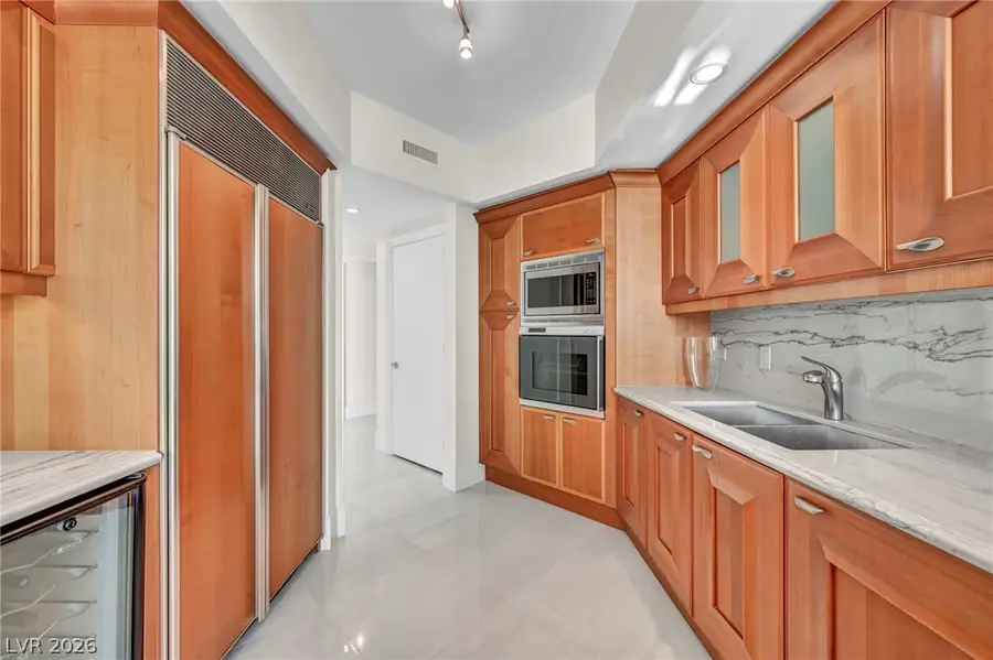 2777 Paradise Road #2304, Las Vegas, NV 89109 - #3