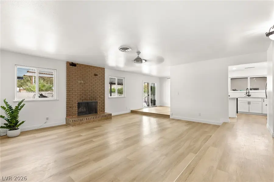 3504 Cherokee Avenue, Las Vegas, NV 89121 - #3