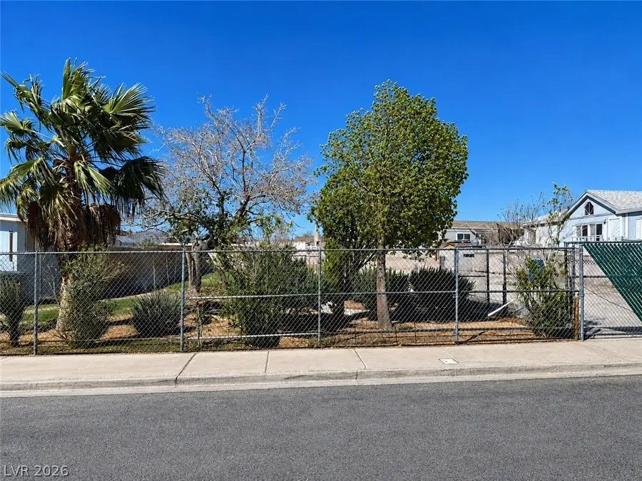 6196 Castlemont Avenue, Las Vegas, NV 89156 - #2