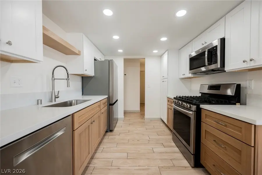 1612 Crest Haven Avenue, Las Vegas, NV 89108 - #2