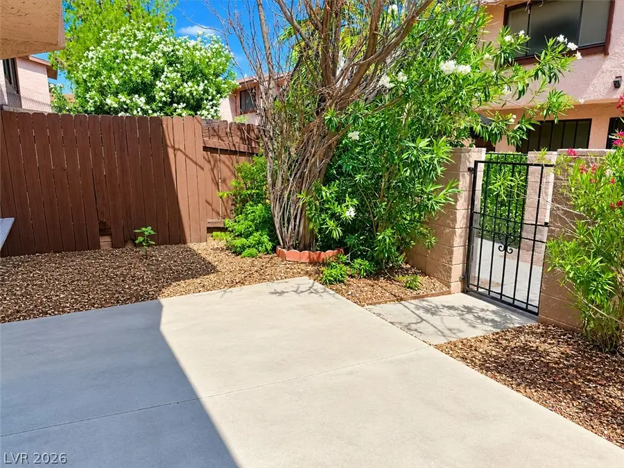 4338 Caliente Street #12, Las Vegas, NV 89119 - #2