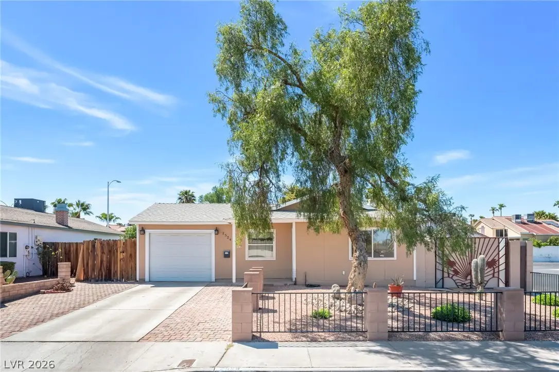 2524 Valparaiso Street, Las Vegas, NV 89108 - #1