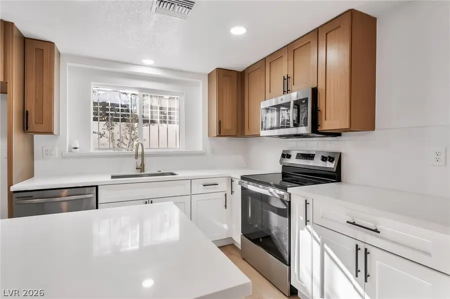 1813 Bracken Avenue, Las Vegas, NV 89104 - #3