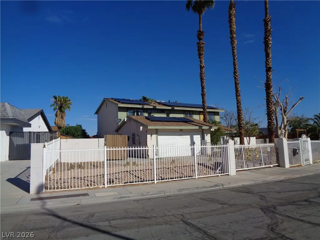 2910 Boise Street, Las Vegas, NV 89121 - #1