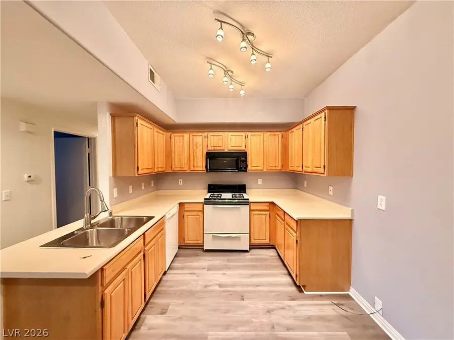 5655 E Sahara Avenue #2060, Las Vegas, NV 89142 - #3