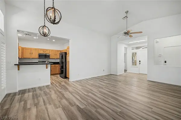10512 Courtney Cove Avenue, Las Vegas, NV 89144