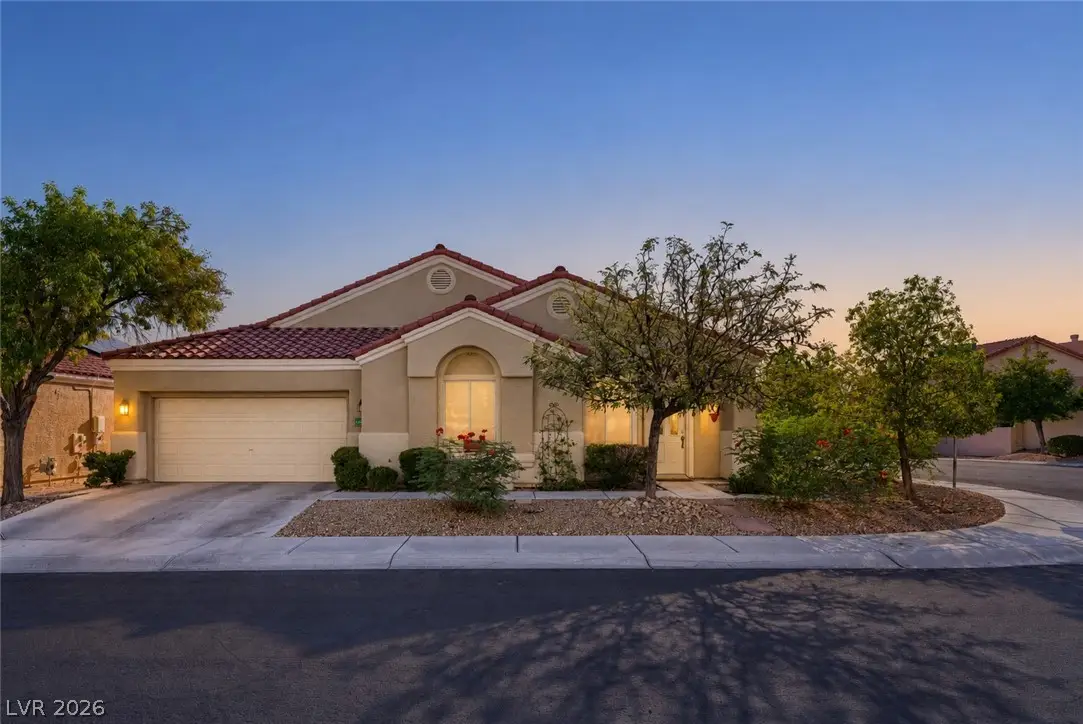 1620 Shadow Dancer Street, Las Vegas, NV 89128 - #1