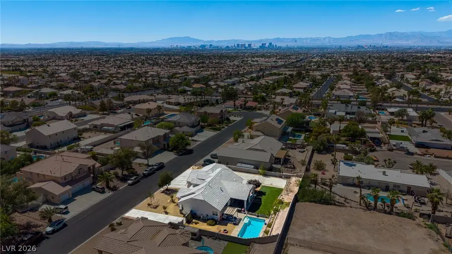 6800 Keren Marie Avenue, Las Vegas, NV 89110 - #3