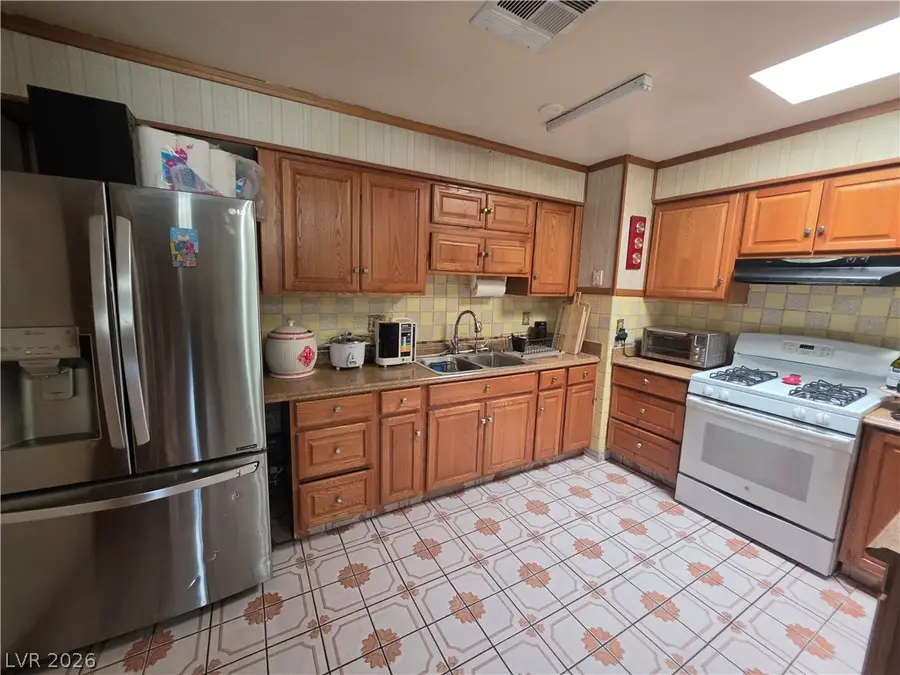 500 Kuilima Road, Las Vegas, NV 89110 - #2