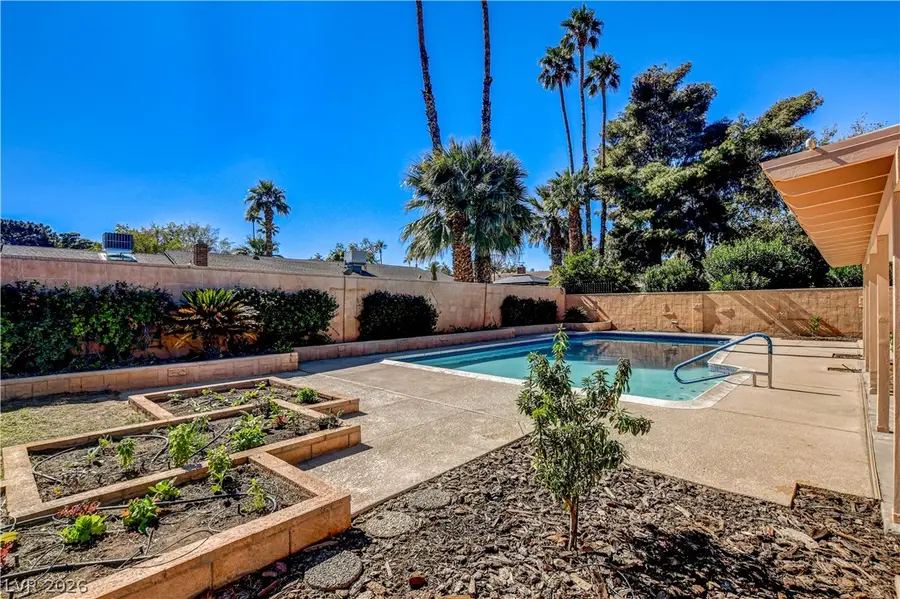 3753 Meadowcrest Drive, Las Vegas, NV 89121 - #3