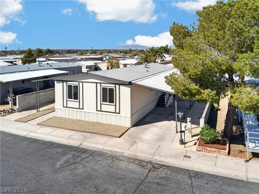 3355 Haleakala Drive, Las Vegas, NV 89122 - #3