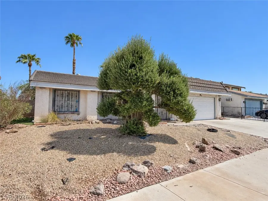 5022 Long View Drive, Las Vegas, NV 89120 - #3