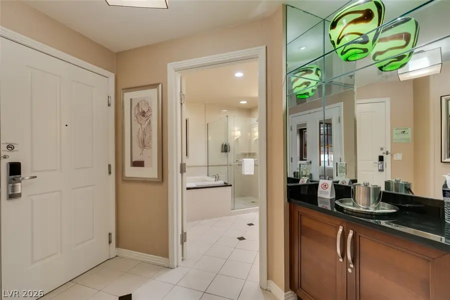 135 E Harmon Avenue #1817, Las Vegas, NV 89109 - #2