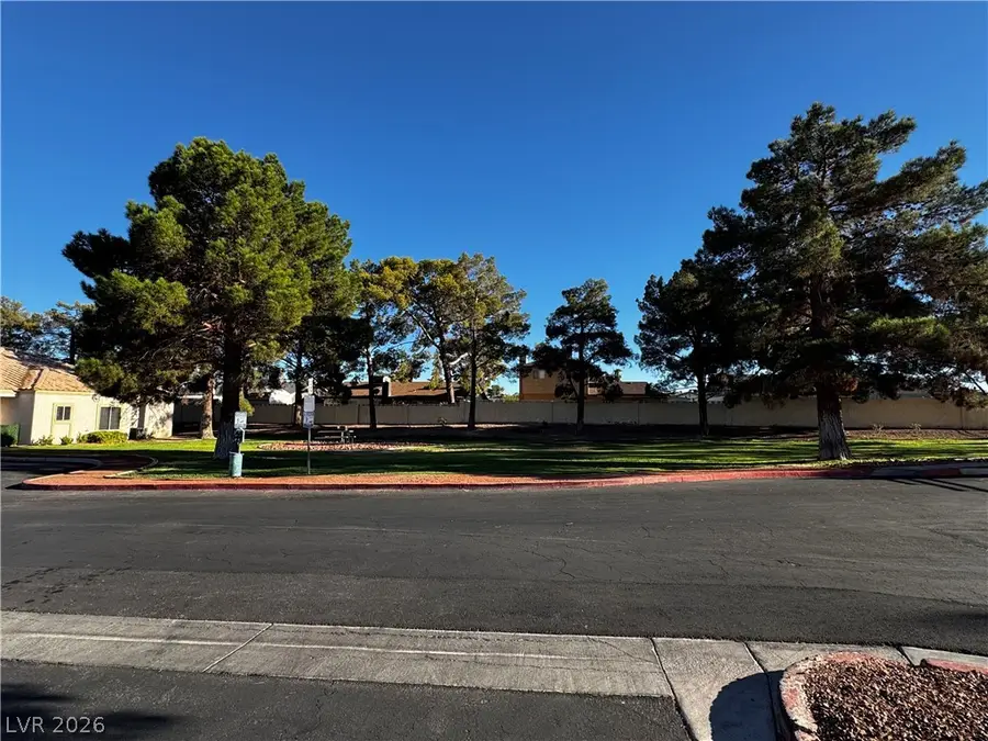 1900 N Torrey Pines Drive #101, Las Vegas, NV 89108 - #2
