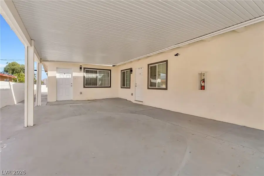 724 N 9th Street, Las Vegas, NV 89101 - #2