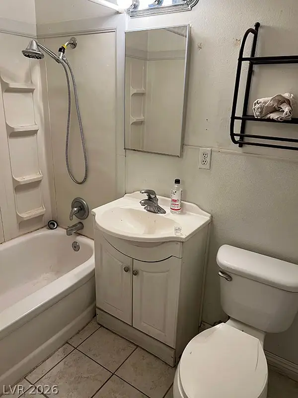 1801 Elm Avenue, Las Vegas, NV 89101 - #3