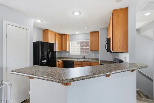 10478 Badger Ravine Street, Las Vegas, NV 89178