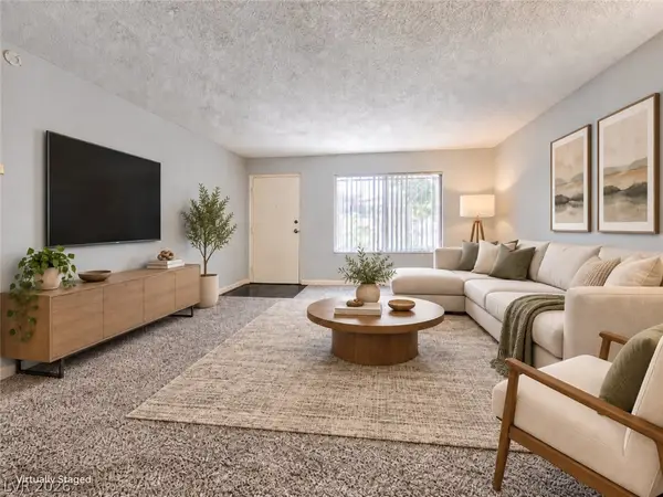 615 S Royal Crest Circle #16, Las Vegas, NV 89169