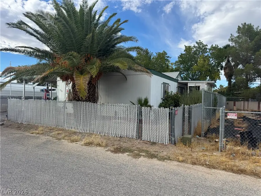 300 W Ivy Lane, Pahrump, NV 89048 - #2