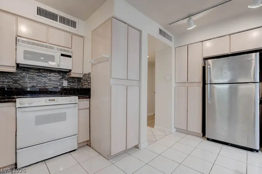 3111 Bel Air Drive #3A, Las Vegas, NV 89109 - #3