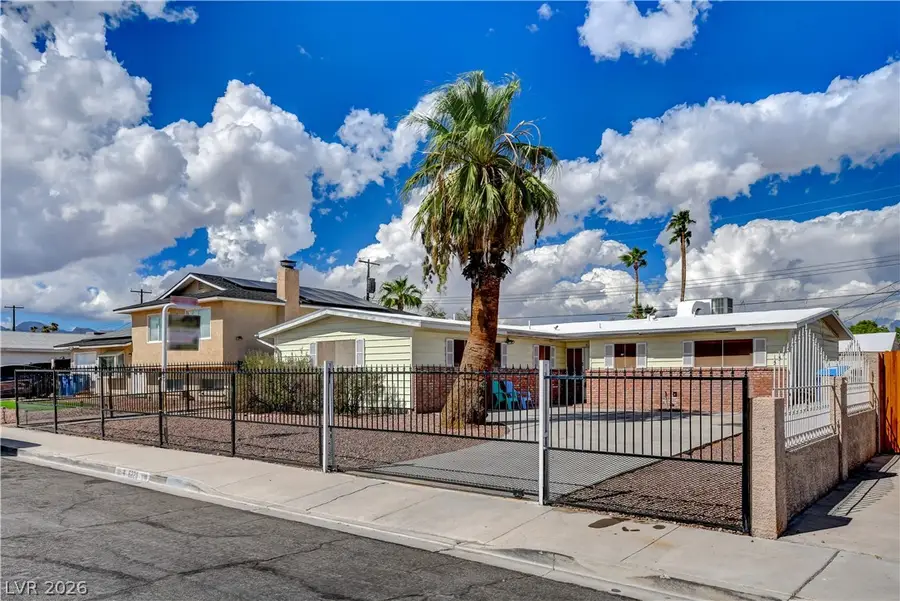 6220 Shawnee Avenue, Las Vegas, NV 89107 - #3