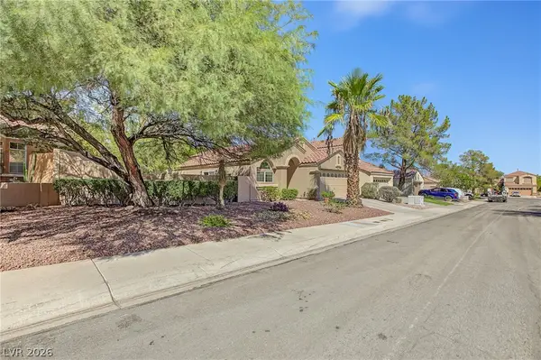 1705 Eagle Feather Street, Las Vegas, NV 89128