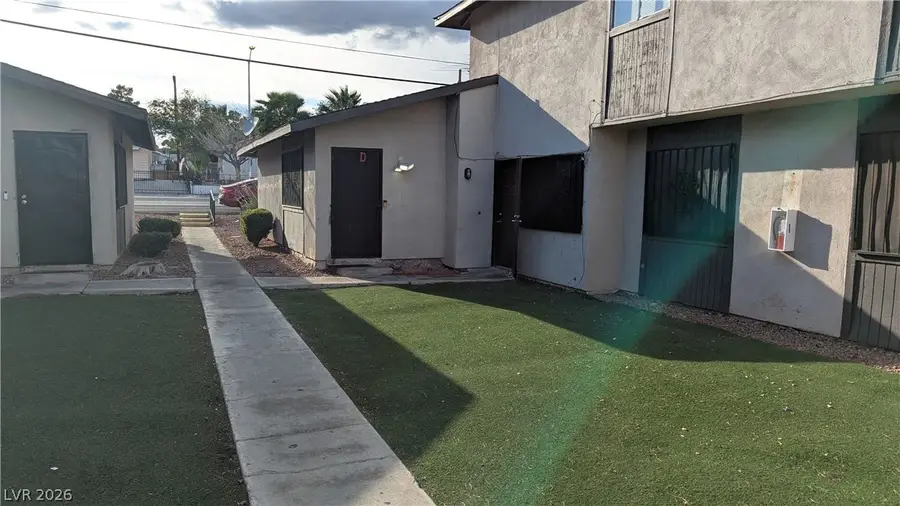 220 N Bruce Street #D, Las Vegas, NV 89101 - #2