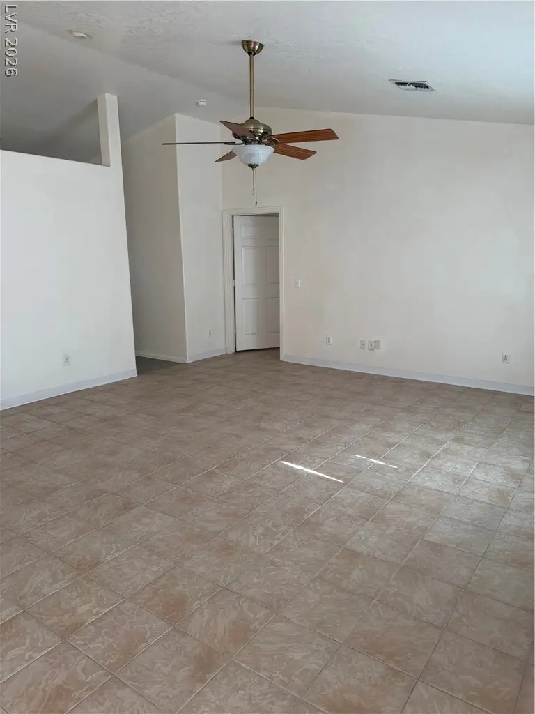 940 Indian Road, Pahrump, NV 89048 - #2