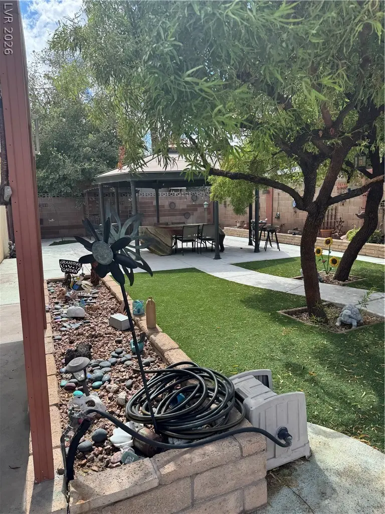 921 Macfarlane Street, Las Vegas, NV 89101 - #2