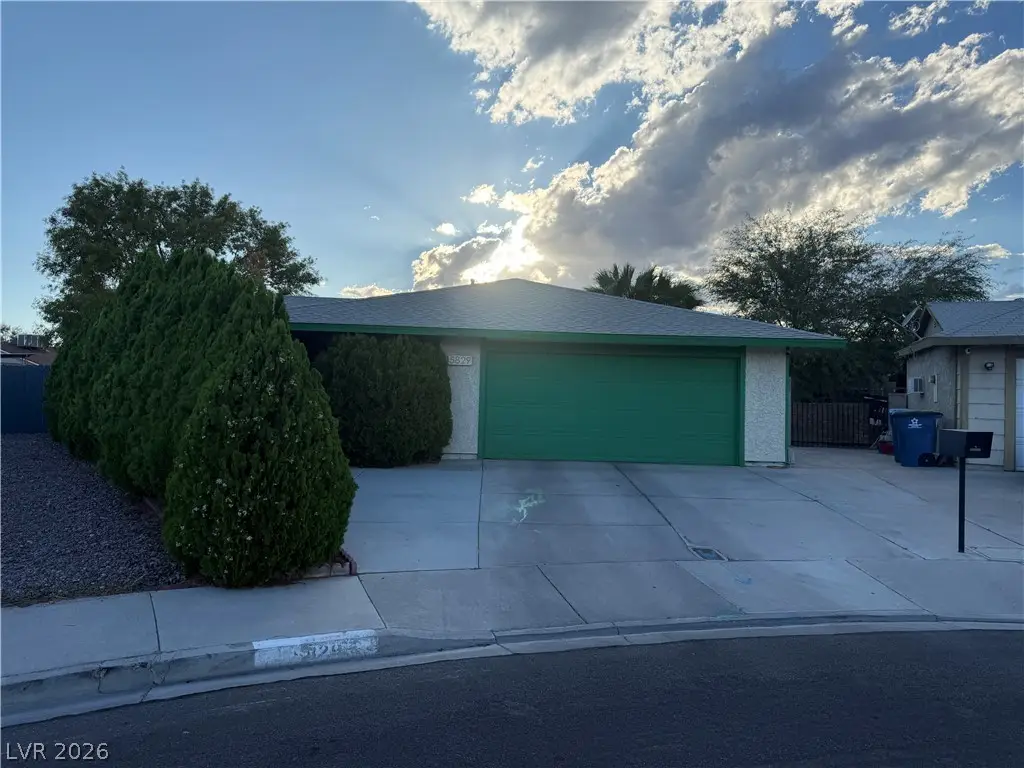 5829 Halfmoon Way, Las Vegas, NV 89108 - #1