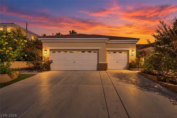 7904 Roxburgh Castle Avenue, Las Vegas, NV 89117