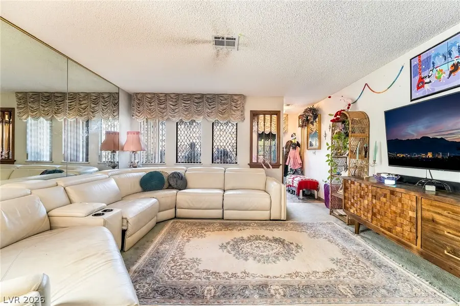 3947 Tudur Lane, Las Vegas, NV 89119 - #3
