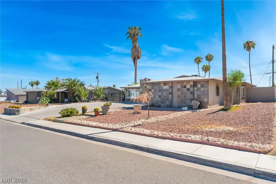 1679 Golden Arrow Drive, Las Vegas, NV 89169 - #3