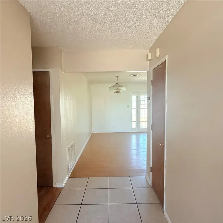 5216 Doe Avenue, Las Vegas, NV 89146 - #3