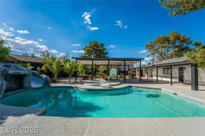 3021 Woods Drive, Las Vegas, NV 89108 - #3