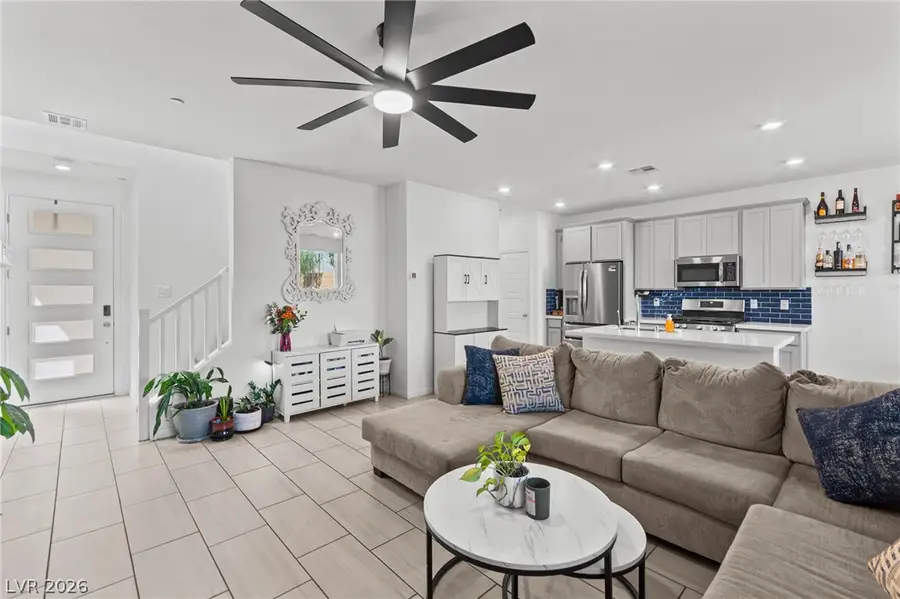 8910 Sasquatch Run Avenue, Las Vegas, NV 89166 - #2
