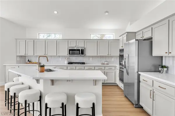 10332 Falls Church Avenue, Las Vegas, NV 89144