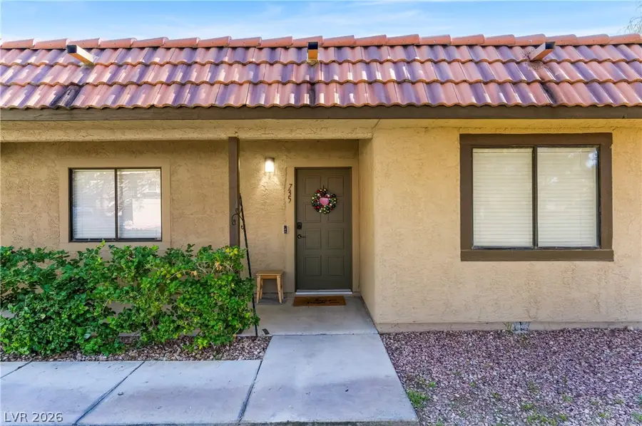 735 Apple Tree Court, Henderson, NV 89014 - #3
