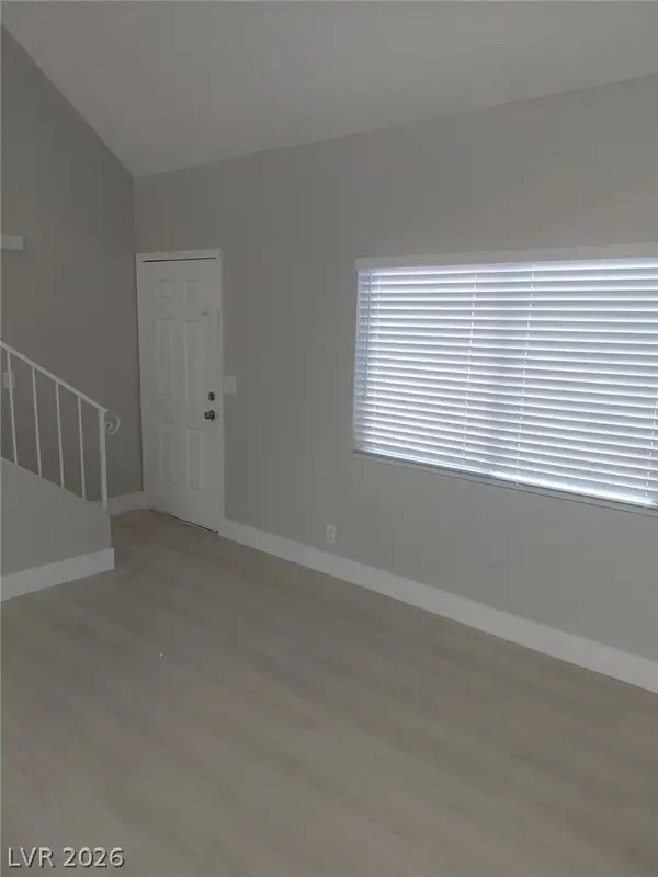 5228 Garden Lane, Las Vegas, NV 89119