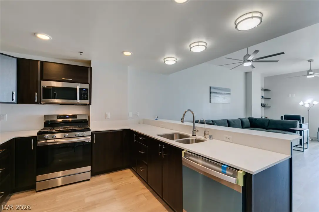 150 Las Vegas Boulevard #1008, Las Vegas, NV 89101 - #1