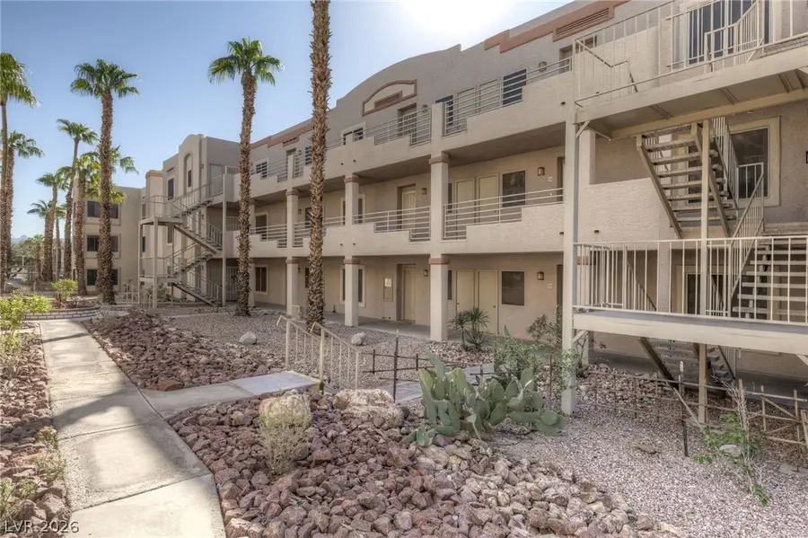2060 Mesquite Lane #303, Laughlin, NV 89029 - #3