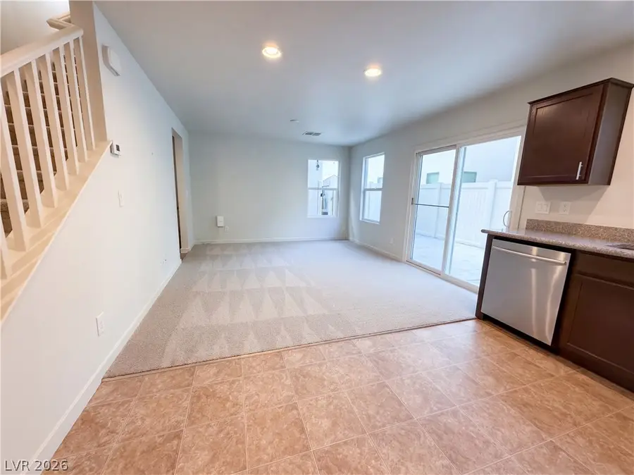 3658 Via El Monte Avenue, Las Vegas, NV 89115 - #3