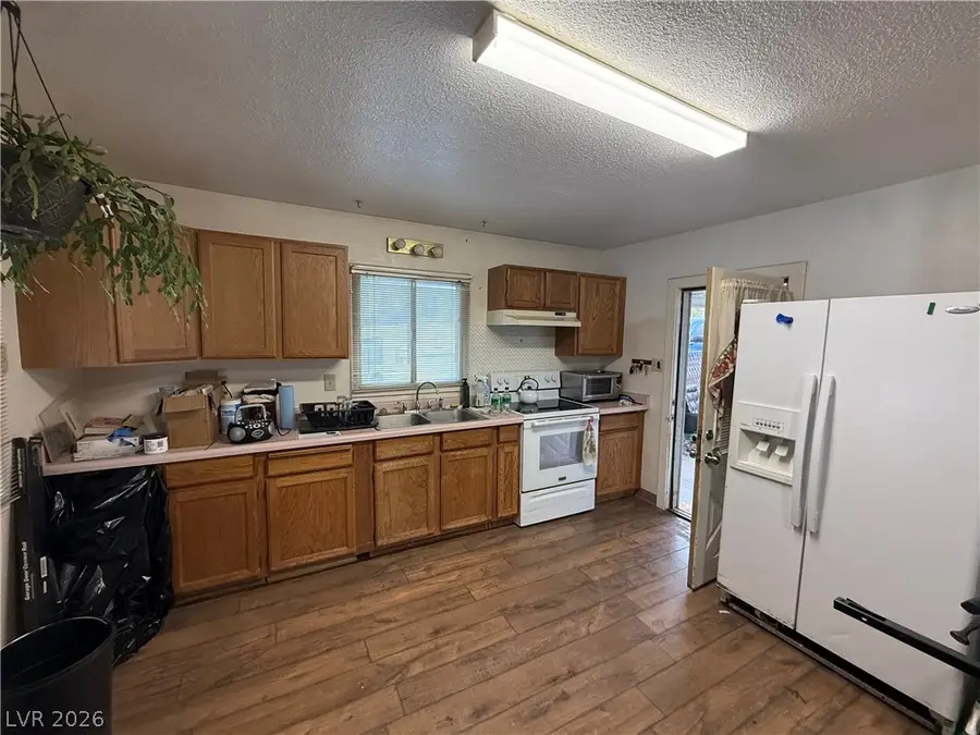 890 Park Avenue, Ely, NV 89301 - #2