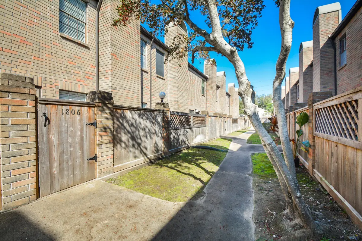 9850 Pagewood Lane #1806, Houston, TX 77042 - #1