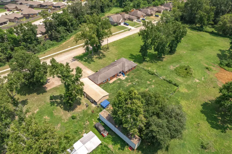 5 Lovers Lane, Dayton, TX 77535 - Image #3