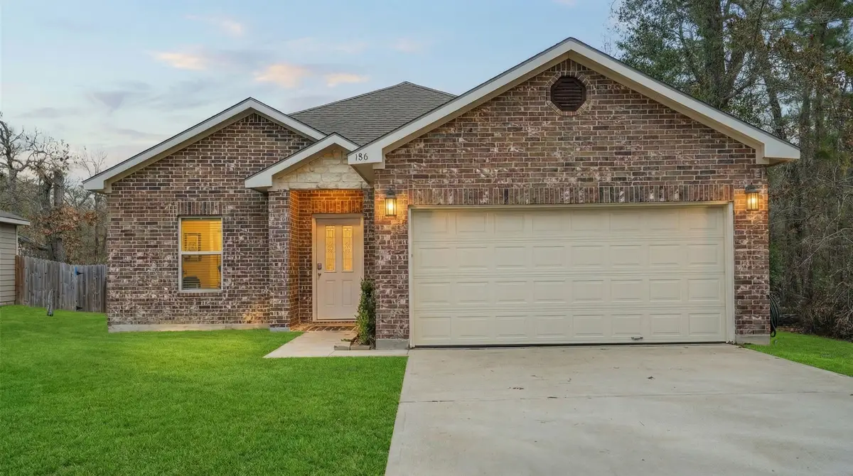 186 N Village Cove Loop, Livingston, TX 77351 - #1