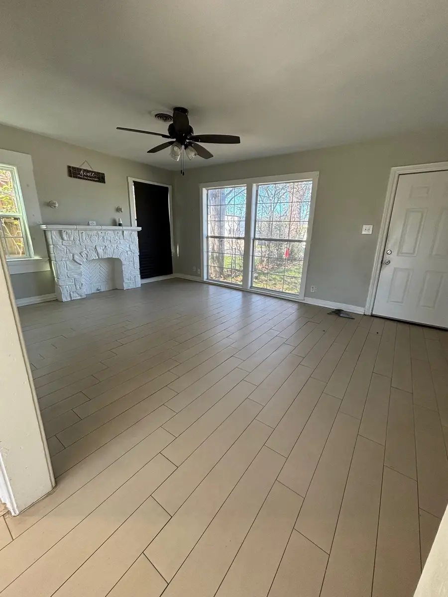 109 Schilling Street, Baytown, TX 77520 - #2