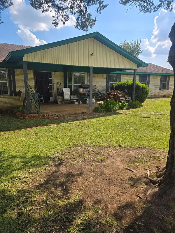 988 Cottonwood, Latexo, TX 75835