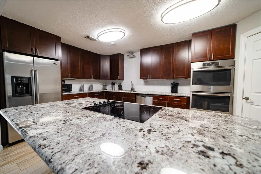 4319 Woodvalley Drive, Houston, TX 77096 - Image #2